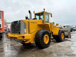VOLVO L 180 E Wheelloader D12 Engine CE