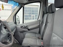 Mercedes-Benz 310 D Sprinter Rdst 3,2 AHK 5 Gang