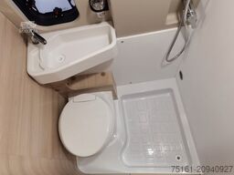 CHAUSSON V697 FIRST LINE / -2026- / 140PS - 8G. AUTOMATIK