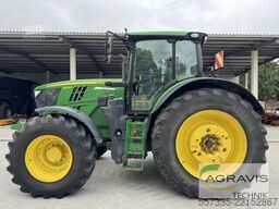 John Deere 6215 R