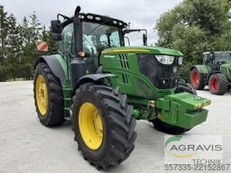 John Deere 6215 R