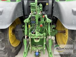 John Deere 6215 R