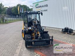 JCB 403 AGRI PLUS