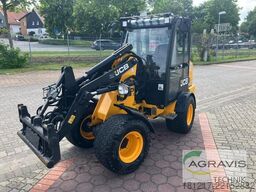 JCB 403 AGRI PLUS