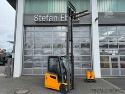 JUNGHEINRICH EFG 215 / Triplex: 4.25m! / SS / nur 3.298h!