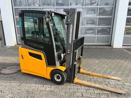 JUNGHEINRICH EFG 215 / Triplex: 4.25m! / SS /  4.029h