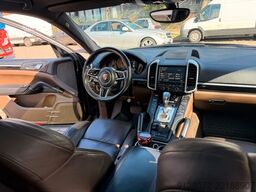 PORSCHE Cayenne Diesel 3.0 V6 Pano Klima Bi-Xenon Leder