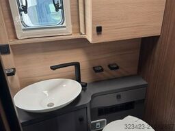 EURAMOBIL Profila T 726 QF Luminary -S SAT/SOLAR/VeloSlide