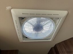 EURAMOBIL Profila T 726 QF Luminary -S SAT/SOLAR/VeloSlide