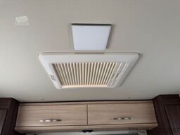 EURAMOBIL Profila T 726 QF Luminary -S SAT/SOLAR/VeloSlide