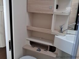 EURAMOBIL Activa One AO 690 HB Travel-Paket/Mark./Lithium.