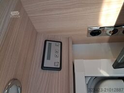 BÜRSTNER Nexxo Time T 660 Edition 30 SAT,Navi,TV,Markise