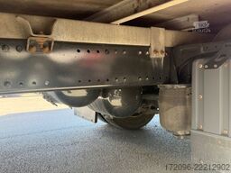 MAN TGL 8.220 Möbelkoffer, Filz, Lbw, 3xSitz, Autom.