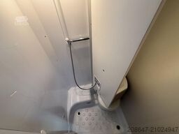 BÜRSTNER Lineo T 690 G *Automatik*Navi/RFK*Solar*Markise*