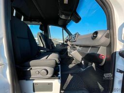 MERCEDES-BENZ Sprinter 319 CDI 4x4/ 5 Sitze/ Autom./ AC/ LED