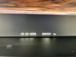 Land Rover Range Rover Vogue TD V8 / Leder