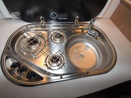 CARADO V337 EINZELBETTEN +TV KAM.+NAVI 1.HAND