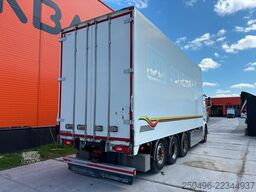 Scania R 730 8x4*4 CARRIER SUPRA / BOX L=7637 mm / RET...