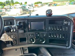 Scania R 730 8x4*4 CARRIER SUPRA / BOX L=7637 mm / RET...
