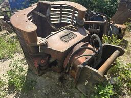 NPK DG-40 with Oilquick OQ80 (for parts only)