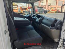 Nissan Cabstar 35.13 NT400 Multitel MS100