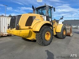 New Holland w270B