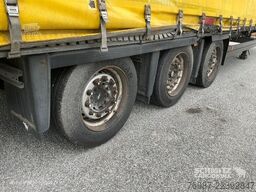 Schmitz Cargobull Curtainsider Mega