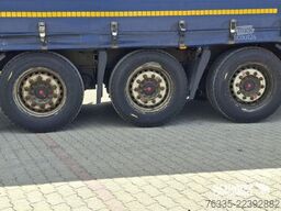 Kögel Curtainsider Mega