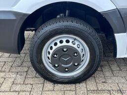 Mercedes-Benz Sprinter 513 CDI 130pk DC Laadkraan Hiab 017T A...