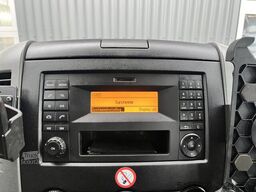 Mercedes-Benz Sprinter 513 CDI 130pk DC Laadkraan Hiab 017T A...