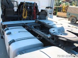 MAN TGX 18.500 2 x Tank XXL MOTORSCHADEN Nr.: 631