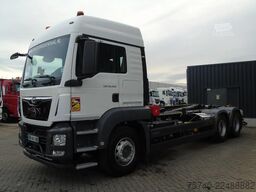 MAN TGS 28.470 + 20T hook + 6x2