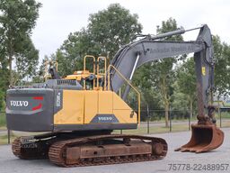 Volvo EC250E NL | QUICK COUPLER | BUCKET