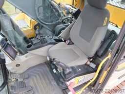 Volvo EC250E NL | QUICK COUPLER | BUCKET