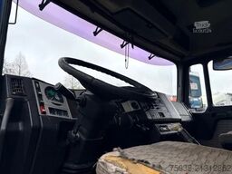 MAN 26.403 DFS 6x4 TRACTOR UNIT (EURO 2 / MANUAL GE...