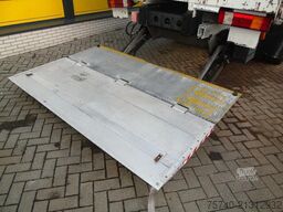 Mercedes-Benz Axor 1829 + euro 5 + lift + manual