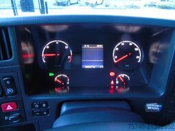 Scania P230 LOW KLM +  CARRIER + LOADLIFT +