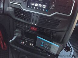 IVECO S-WAY