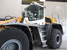 LIEBHERR L566 Xpower