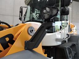 LIEBHERR L566 Xpower