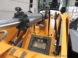 LIEBHERR L566 Xpower