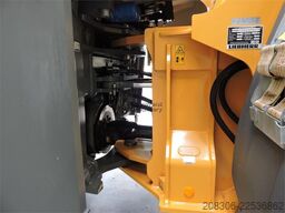 LIEBHERR L566 Xpower