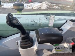 Claas SCORPION 7040