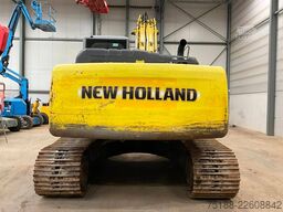 New Holland E 215 B