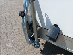 trailershop Debon Roadster 400 Seitentür berrydirekt
