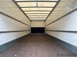 FUSO Canter 7C15 Koffer mit Ladebordwand