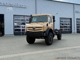 MERCEDES-BENZ Unimog U4023 Wüstensand