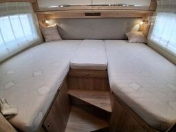 EURAMOBIL Profila T 695 EB *SAT+TV/Rahmenfenster/Solar*