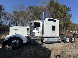 Kenworth W900L