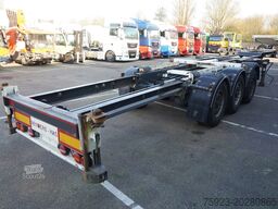 Renders 3 AXLE EXTENDABLE CONTAINER TRANSPORT TRAILER